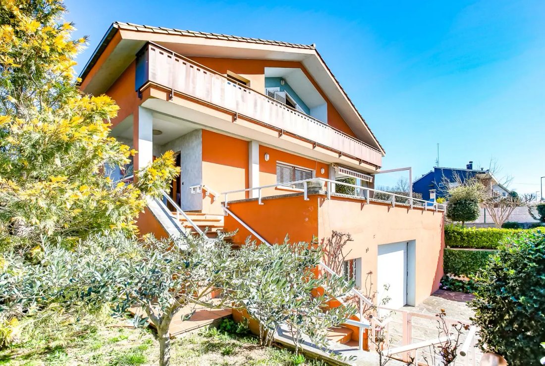 House in Olot, Catalonia, Spain 2 - 18302550