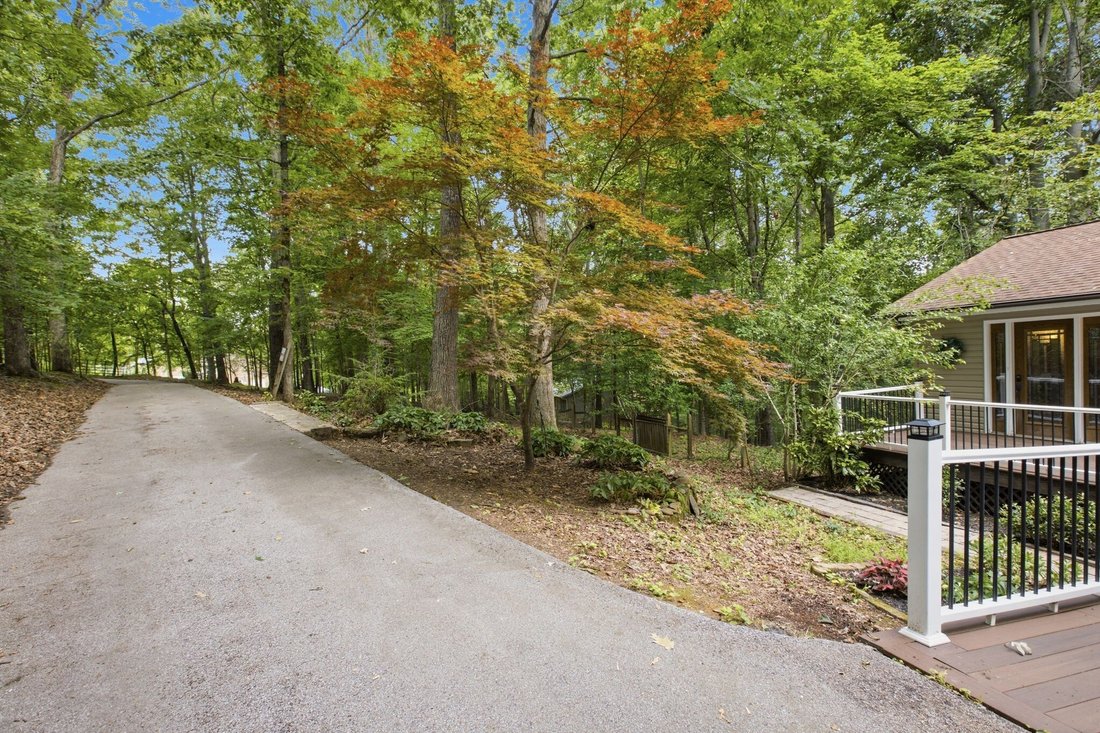 House in Bon Aqua, Tennessee, United States 5 - 18277338