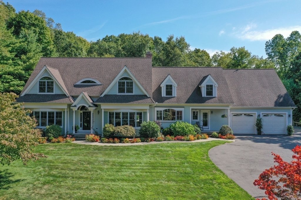 House in Holyoke, Massachusetts, United States 2 - 16288108