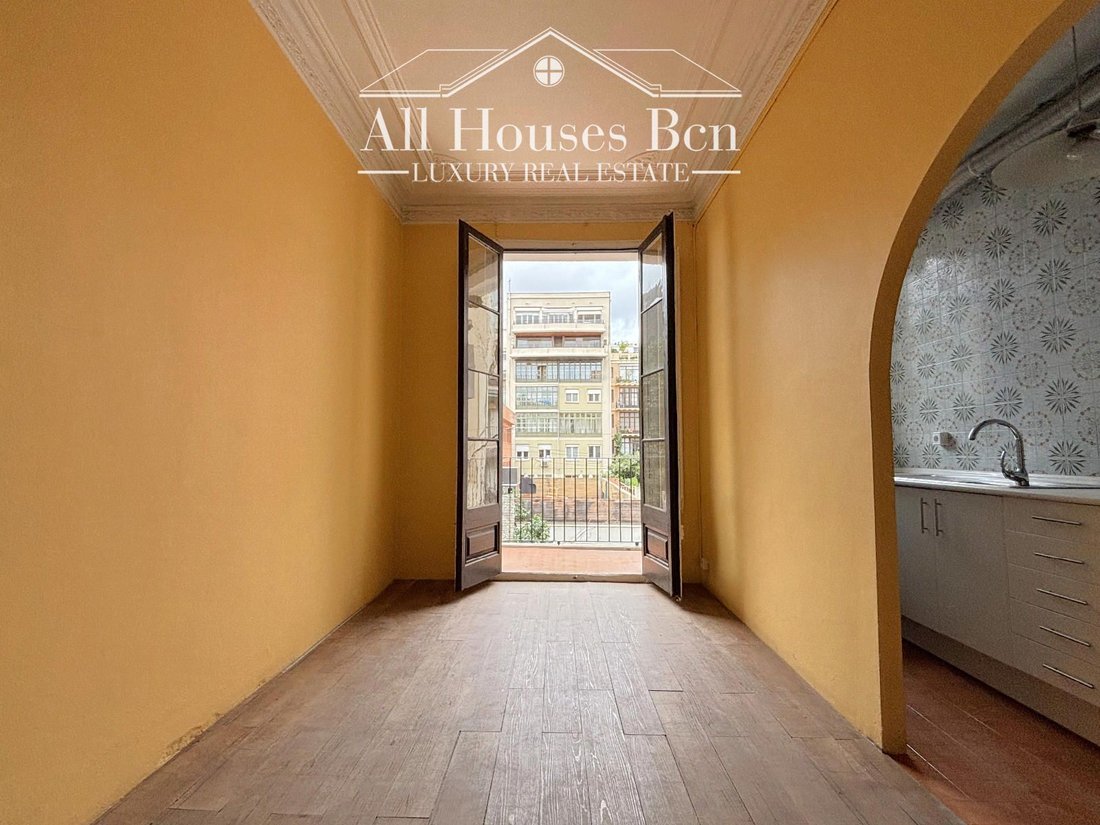 Apartment in Eixample, Barcelona, Spain 2 - 18301267