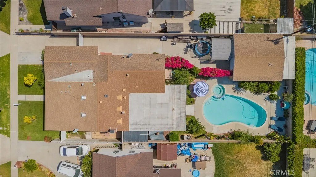 Downey, California, United States 1 - 18301621
