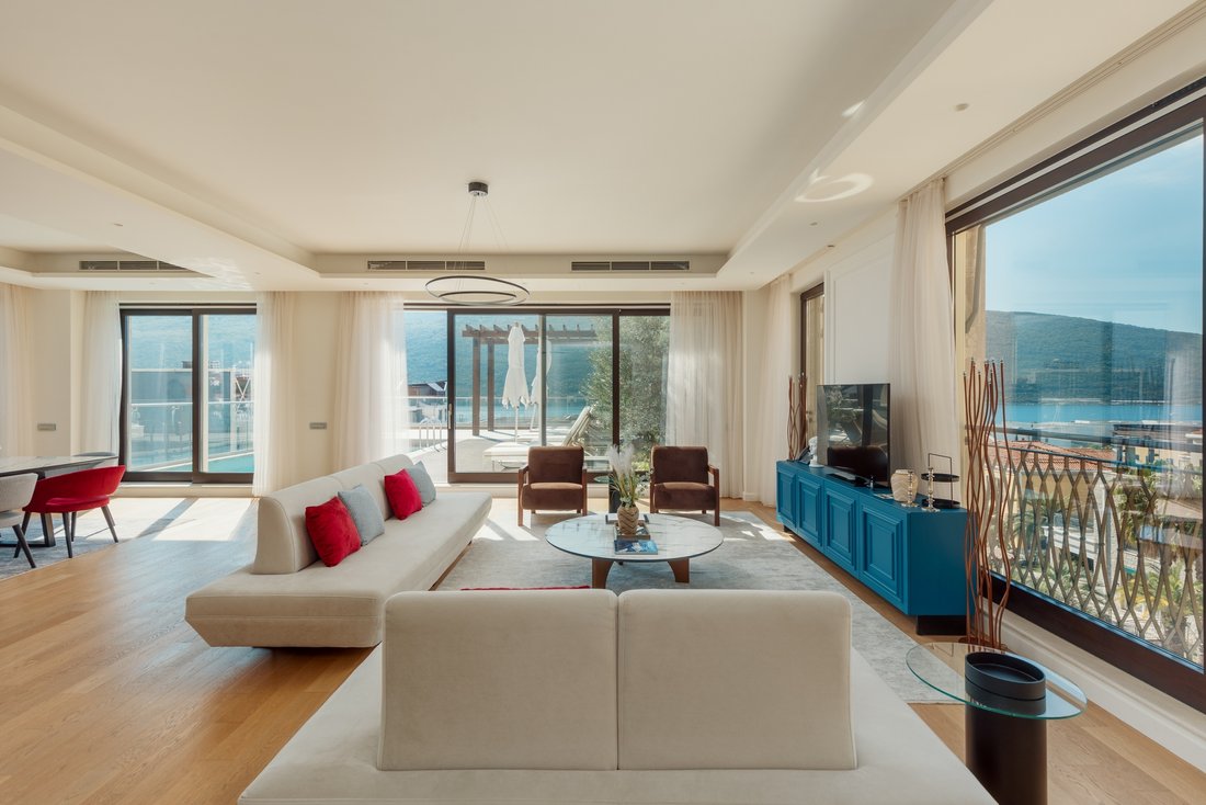 Penthouse in Đenovići, Herceg Novi Municipality, Montenegro 3 - 18297890