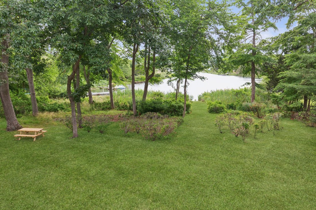 East Hampton, New York, United States 3 - 18298505