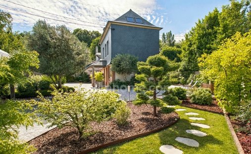 House in Secteur Sauvegarde, Honfleur, France 1