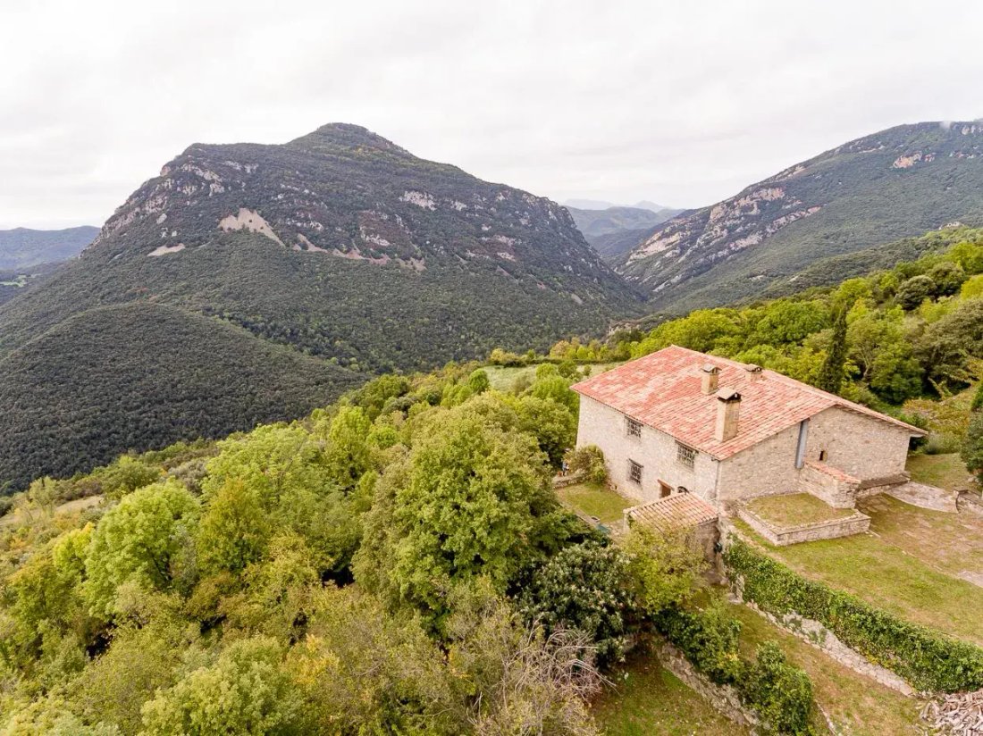 Finca in Montagut i Oix, Catalonia, Spain 2 - 18301044