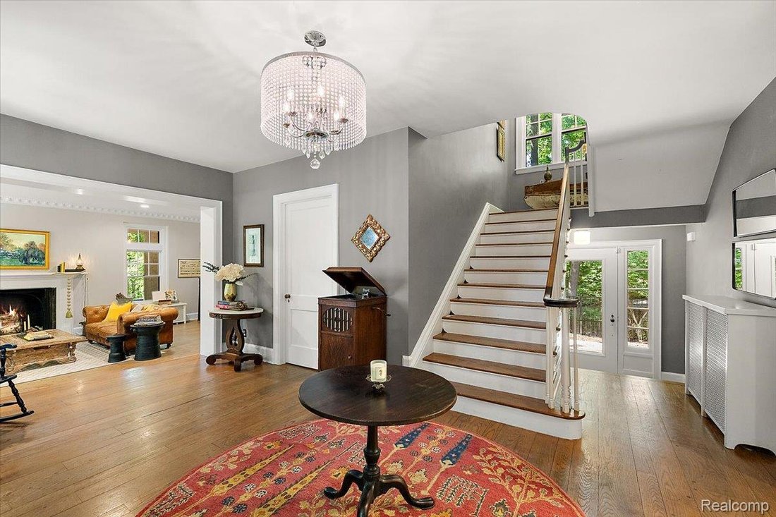 House in Beverly Hills, Michigan, United States 3 - 18186755