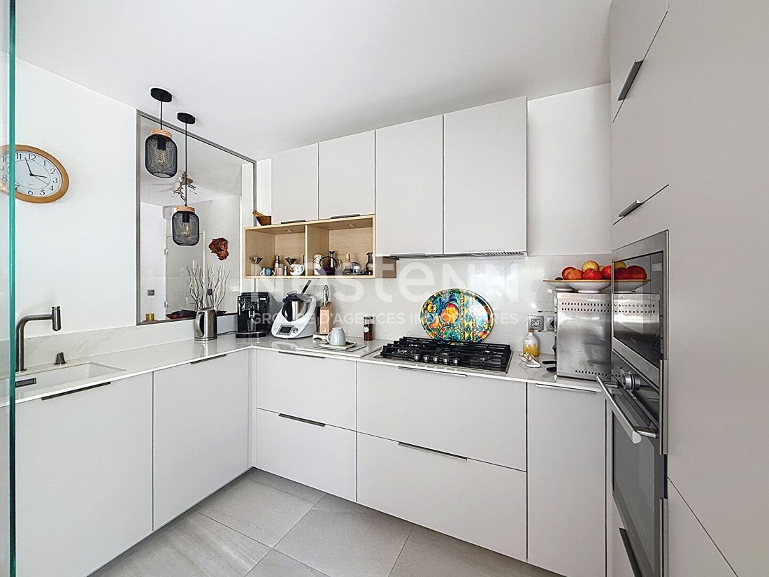Apartment in Bron, Auvergne-Rhône-Alpes, France 4 - 18298211