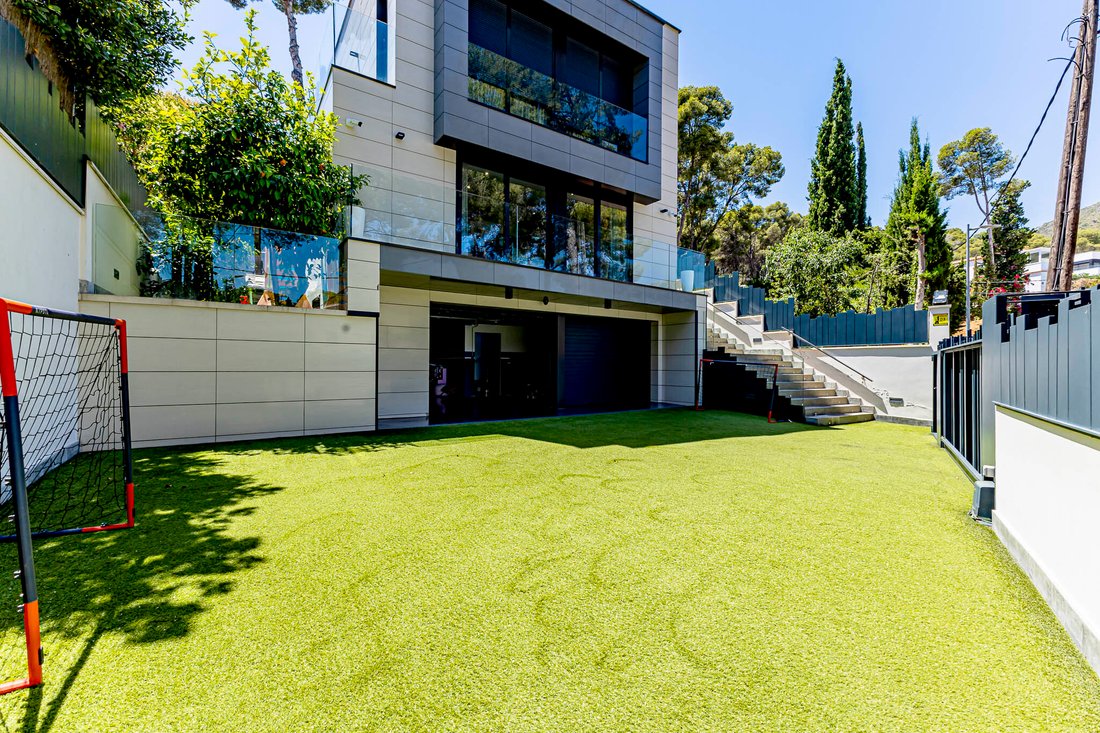 House in Castelldefels, Catalonia, Spain 2 - 18302305