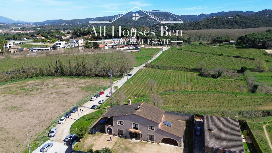 Finca in Montornes del Valles, Catalonia, Spain 2 - 18299936
