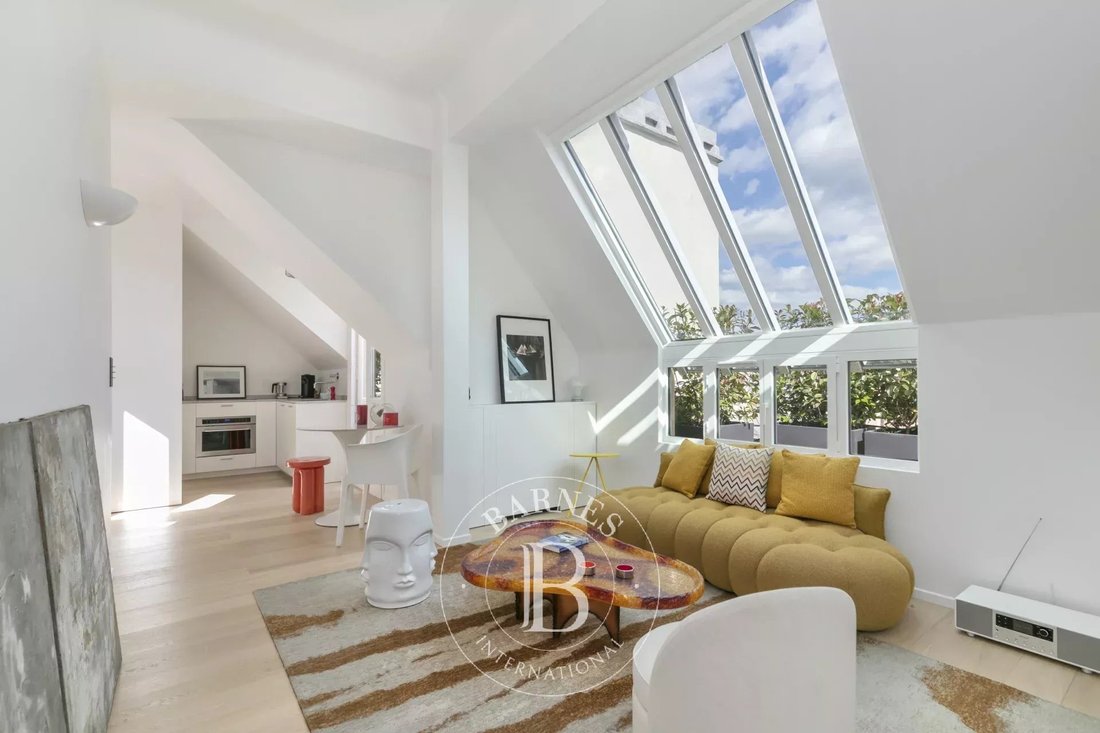Appartement à Saint Philippe du Roule, Paris 8e Arrondissement, Paris 2 - 18298139