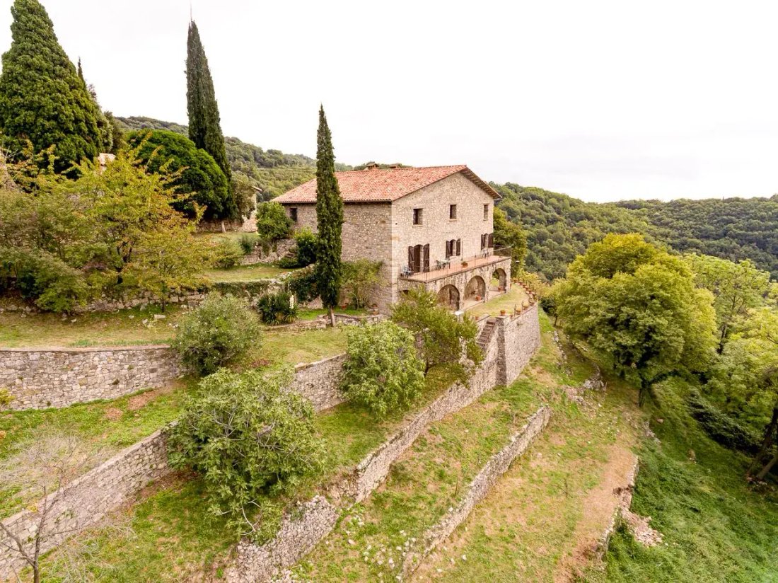 Finca in Montagut i Oix, Catalonia, Spain 1 - 18301044