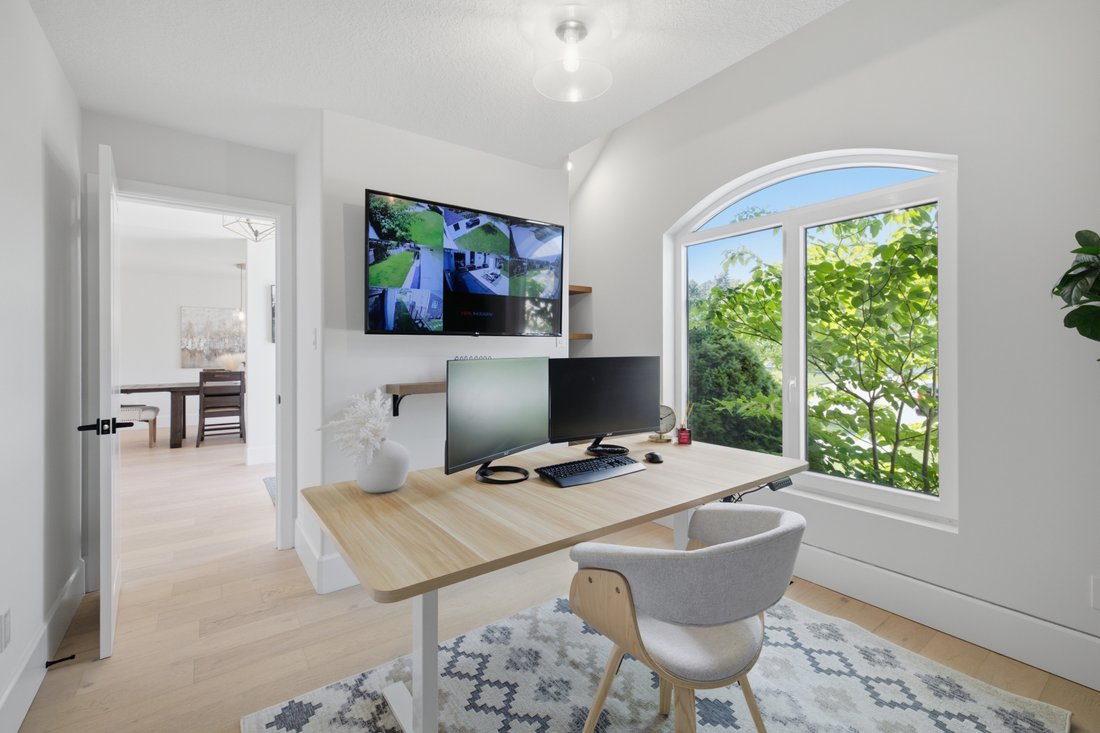 House in Kitchener, Ontario, Canada 5 - 18298590
