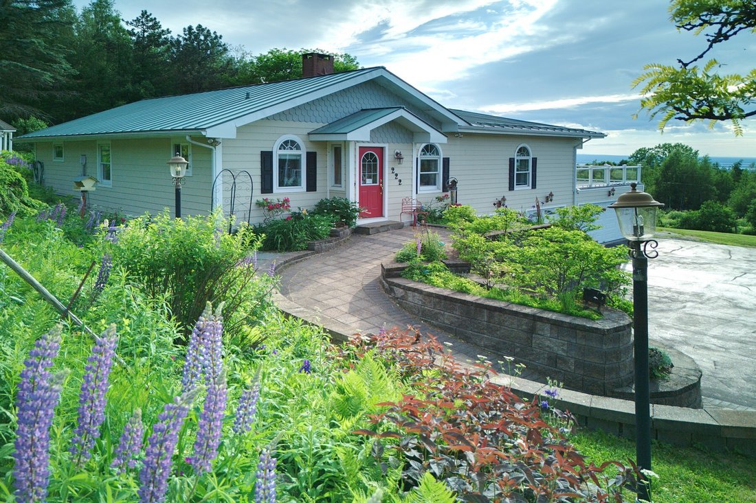 House in Saint Albans City, Vermont, United States 1 - 18298977