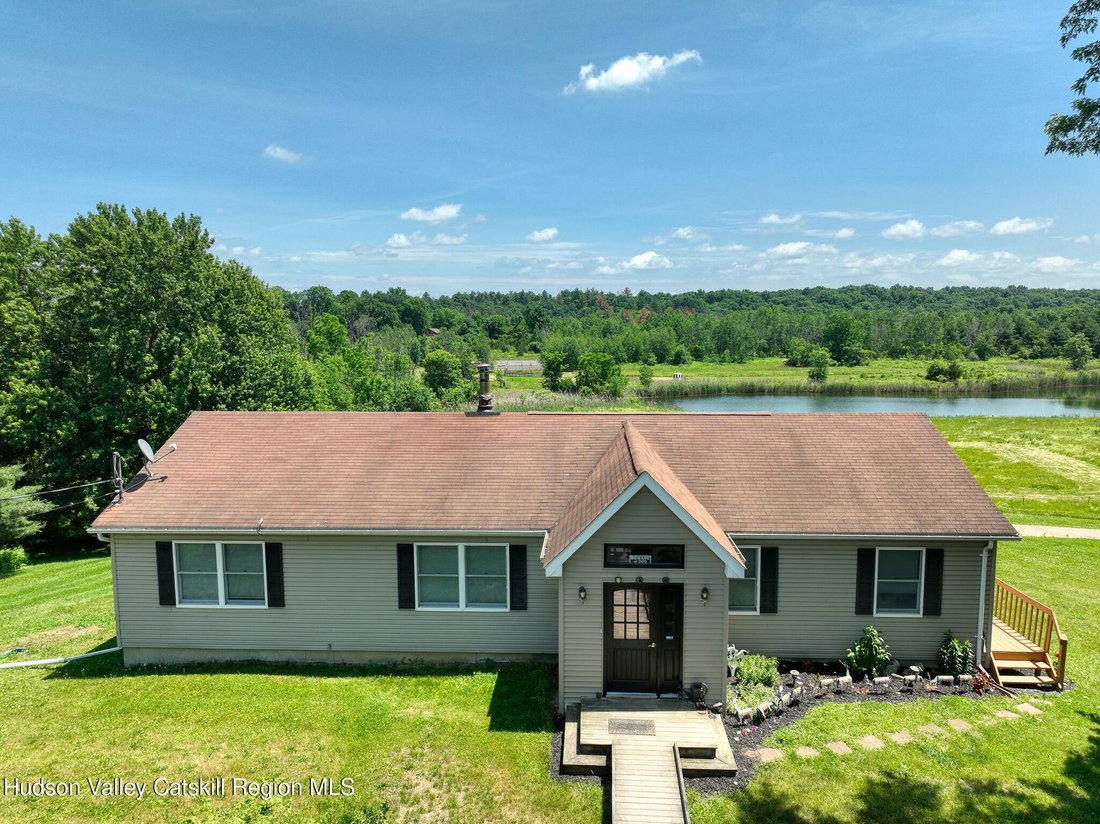 House in Germantown, New York, United States 1 - 18298895
