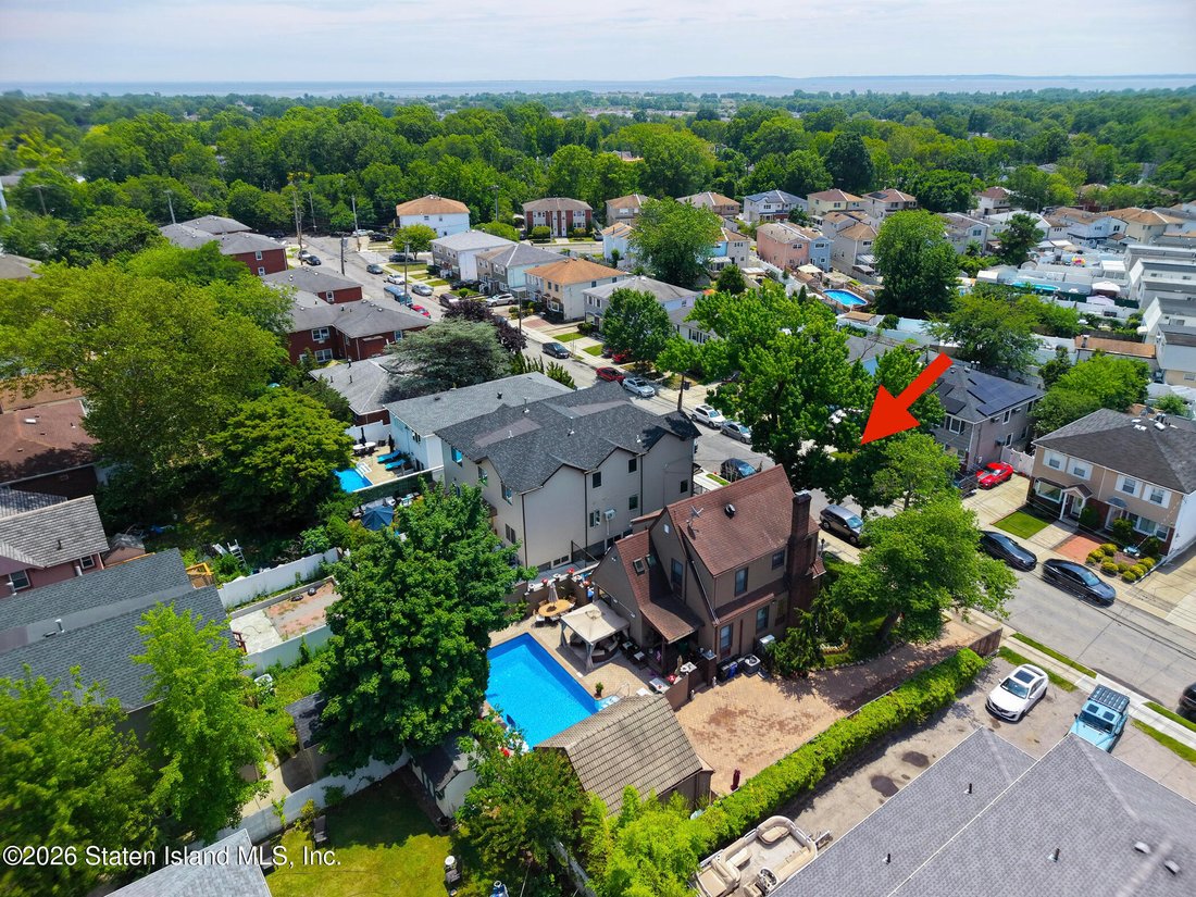 House in New York, New York, United States 5 - 18300092