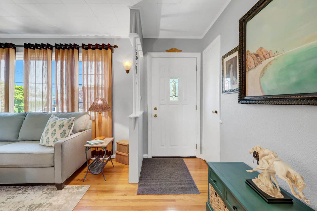 House in Massapequa, New York, United States 3 - 17967781