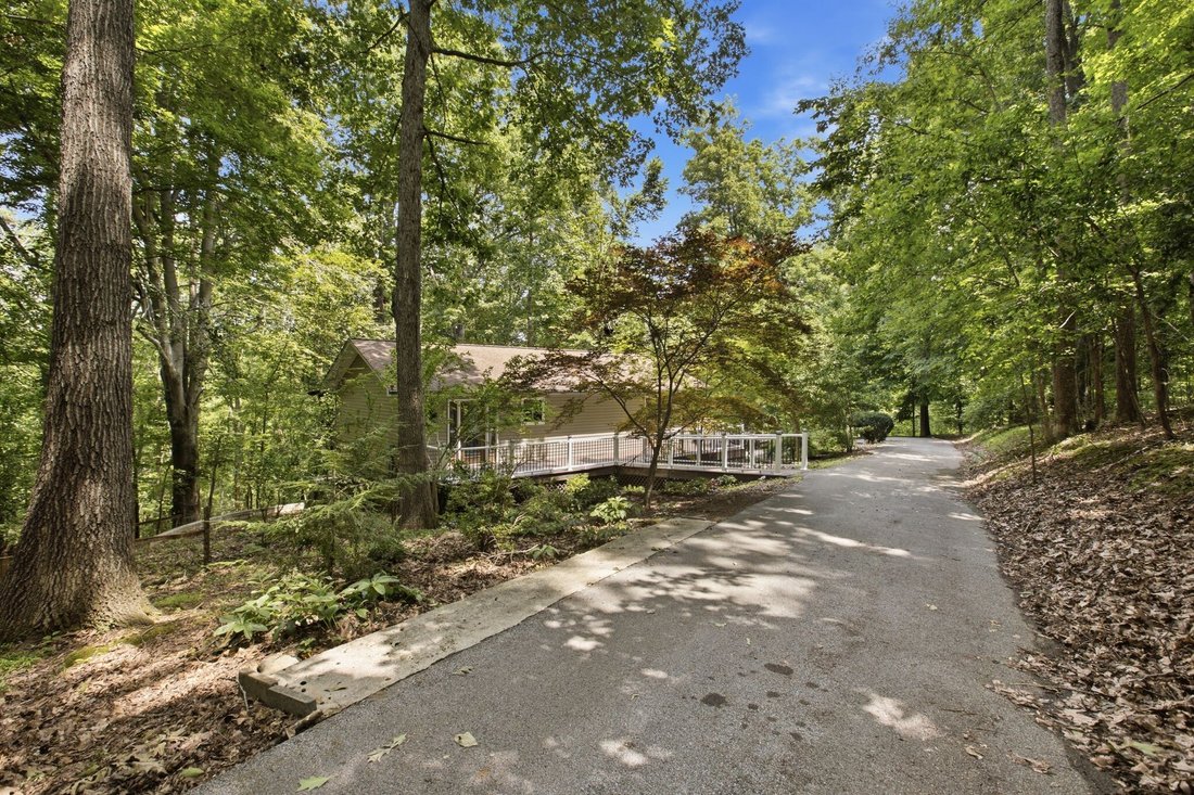 House in Bon Aqua, Tennessee, United States 4 - 18277338