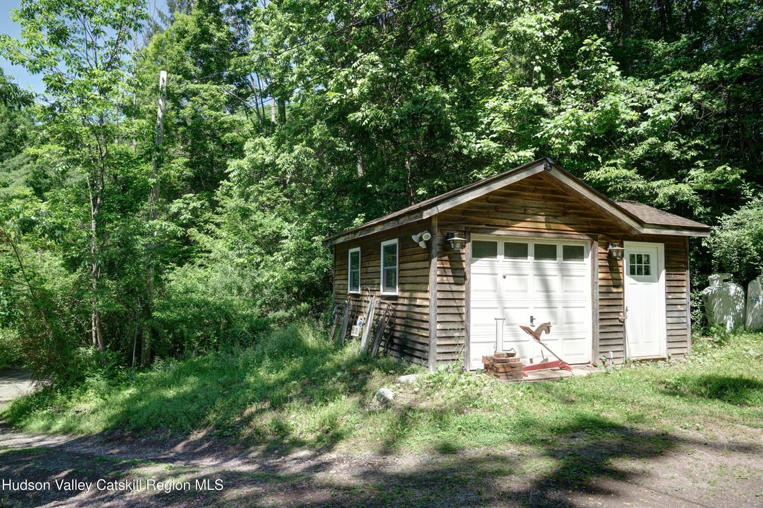 House in Willow, New York, United States 3 - 18299348