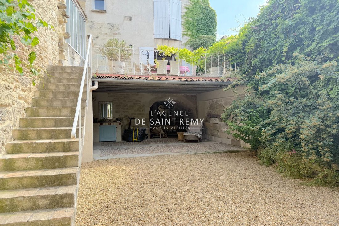 Villa in Barbentane, Provence-Alpes-Côte d'Azur, France 4 - 18298421
