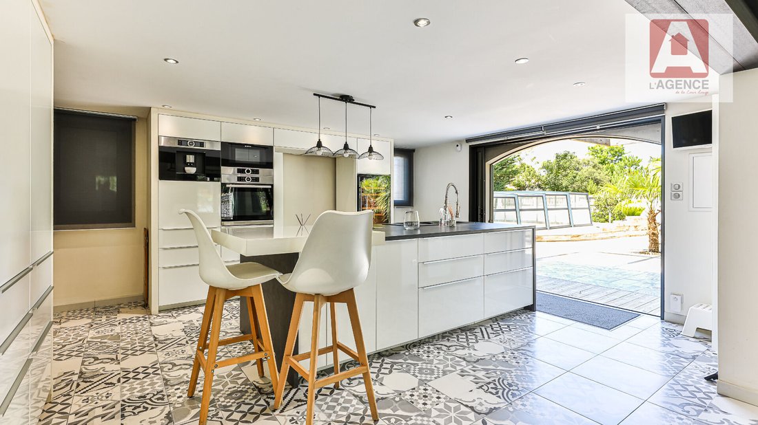 Villa in Saint-Hilaire-de-Riez, Pays de la Loire, France 4 - 18302946