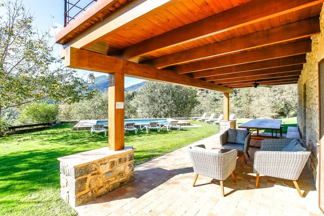 Finca in Montagut i Oix, Catalonia, Spain 2 - 18301326