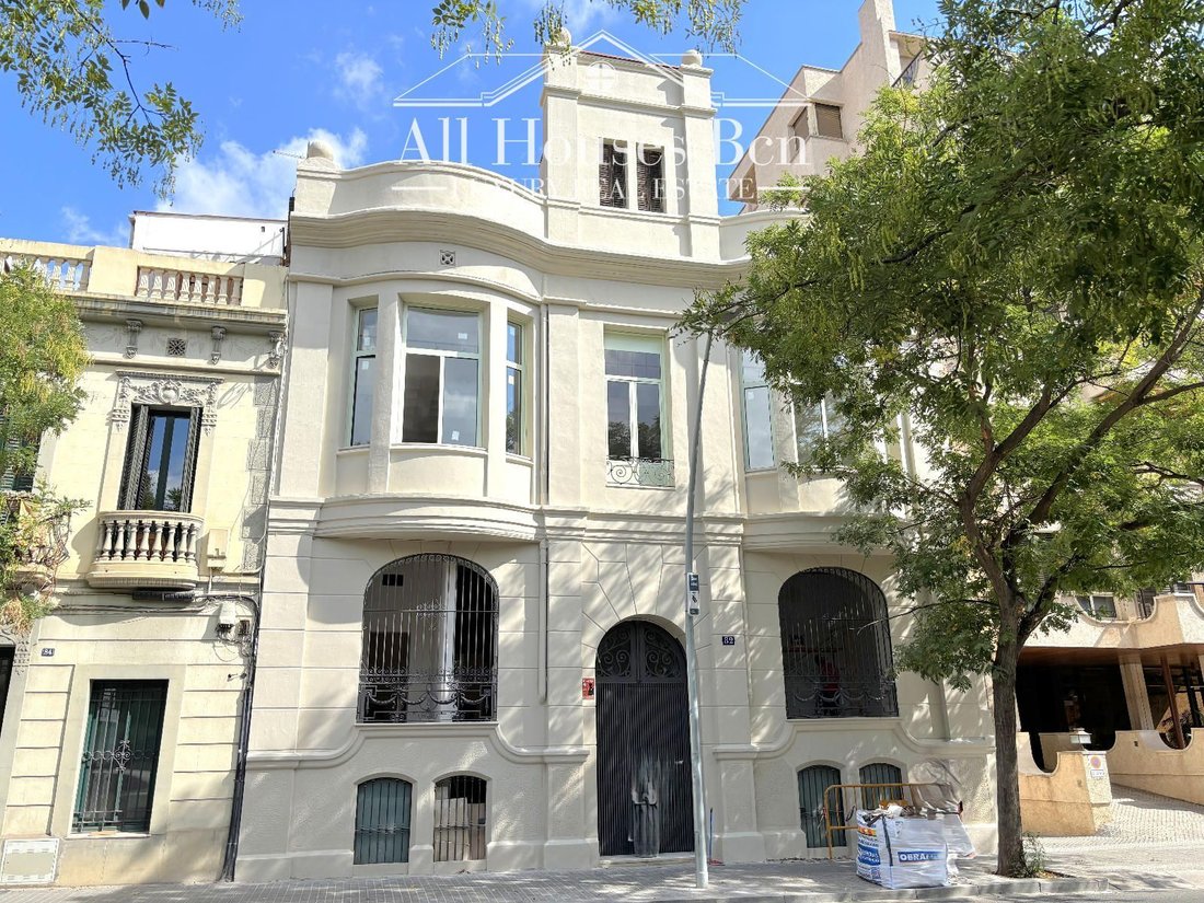 Apartment in Sarrià-Sant Gervasi, Barcelona, Spain 1 - 18300666