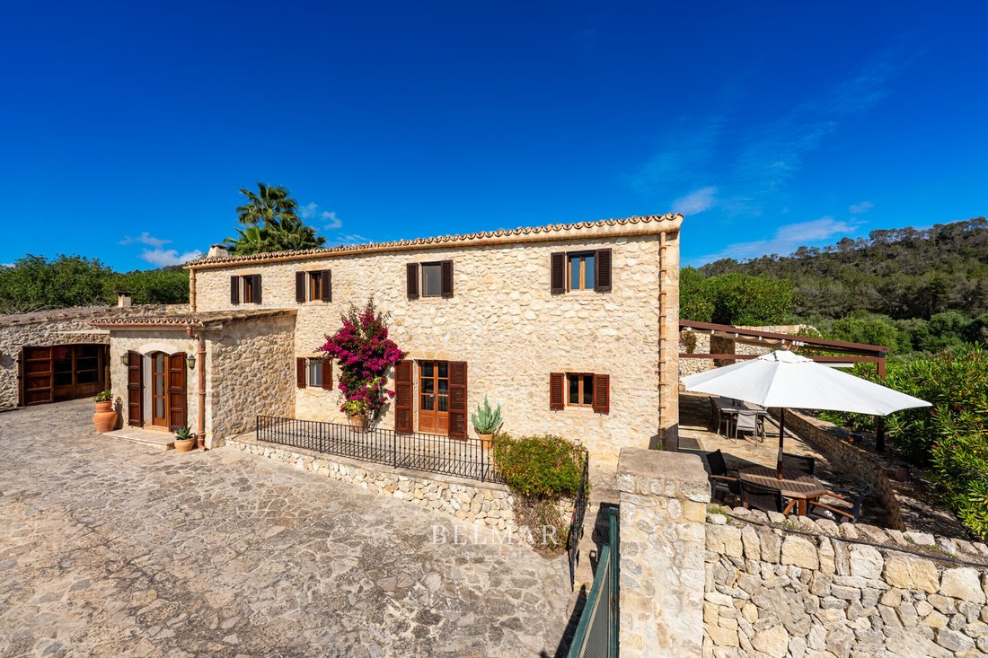 Finca in Sineu, Balearic Islands, Spain 2 - 18299812