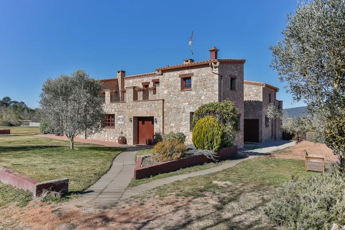 Finca in Fonollosa, Catalonia, Spain 2 - 18301207