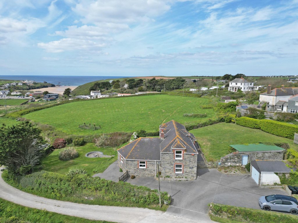 House in Porthcothan Bay, England 1 - 18015658
