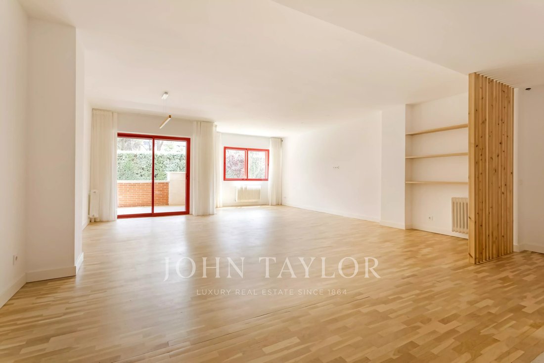 Apartment in Pozuelo de Alarcon, Comunidad de Madrid, Spain 2 - 18298111
