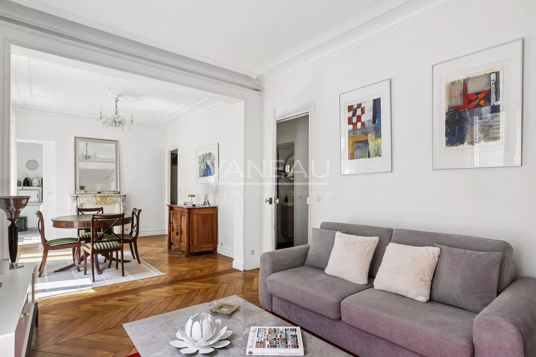 Apartment in Odéon, Paris 6e Arrondissement, Paris 3 - 18298738