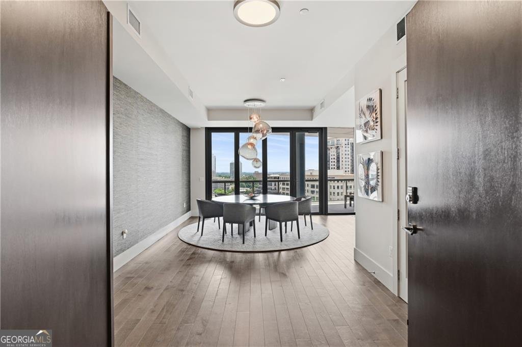Condo in Atlanta, Georgia, United States 3 - 18243285