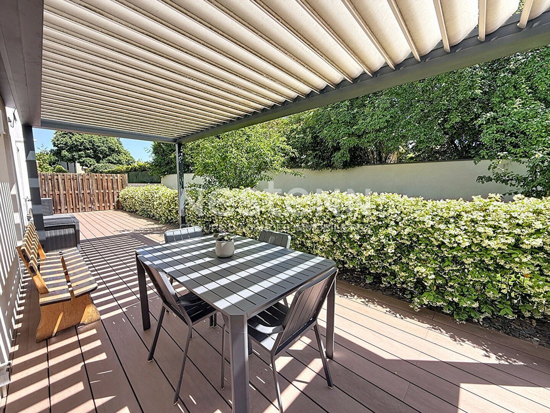 Apartment in Bron, Auvergne-Rhône-Alpes, France 3 - 18298211
