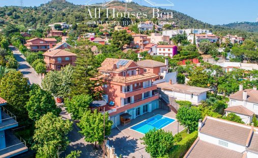 Maison à Sant Just Desvern, Catalogne, Espagne 1