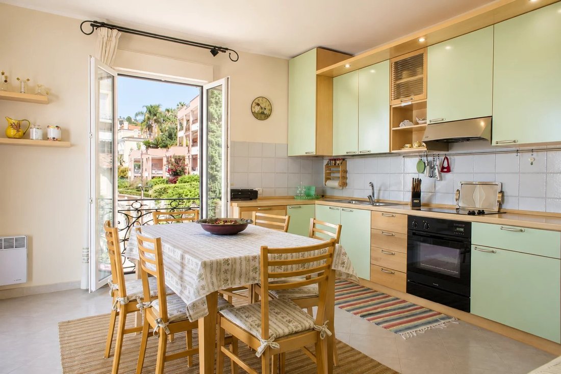 Apartment in Menton, Provence-Alpes-Côte d'Azur, France 4 - 17380713