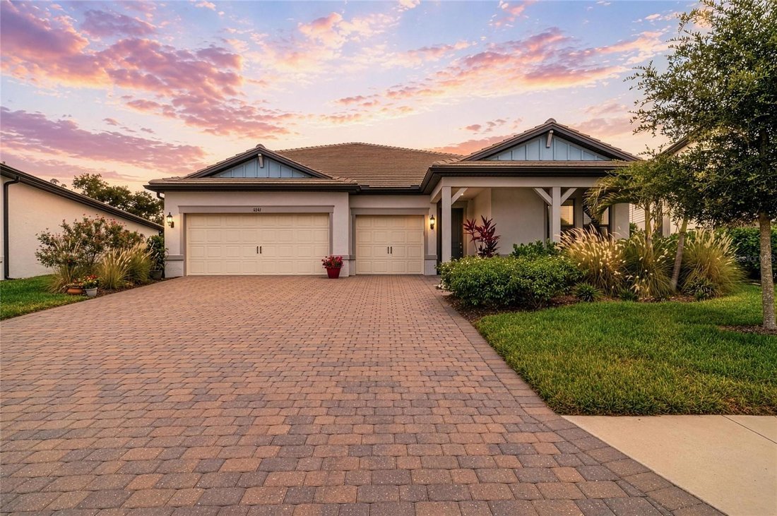 House in Lakewood Ranch, Florida, United States 2 - 18300399