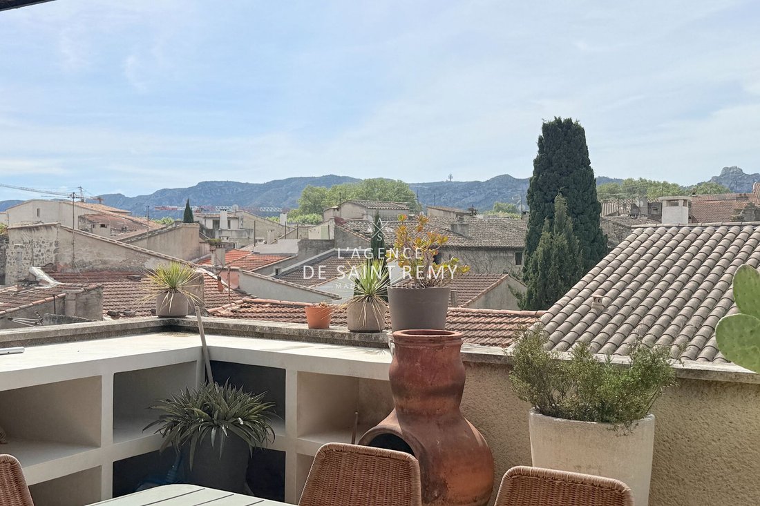 Villa in Saint-Rémy-de-Provence, Provence-Alpes-Côte d'Azur, France 2 - 18298418