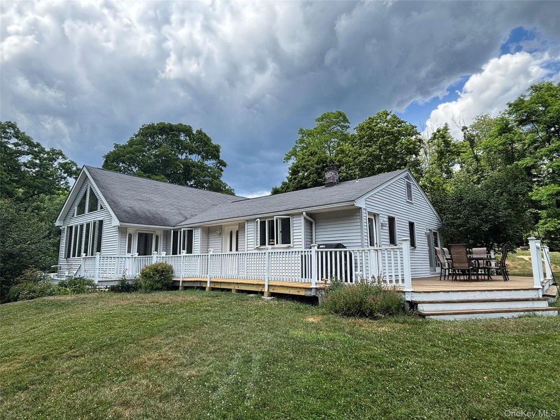House in Pleasant Valley, New York, United States 2 - 18254949