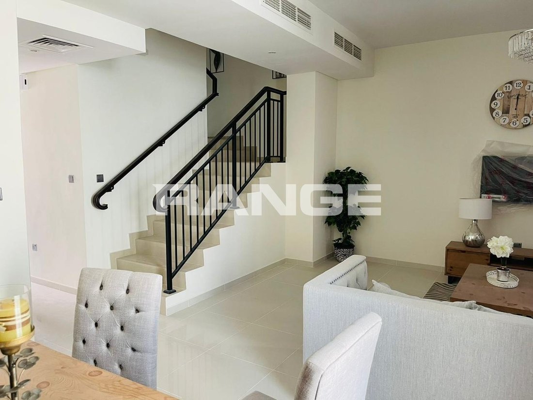 Townhouse in Damac Hills 2, Dubai, United Arab Emirates 4 - 18298483