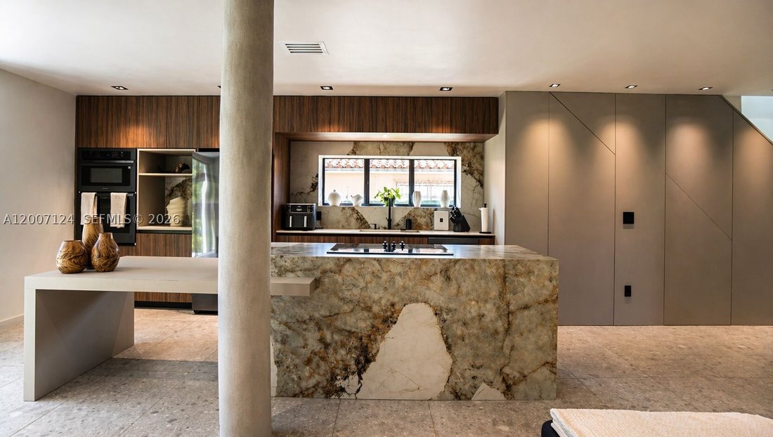 House in Miami, Florida, United States 1 - 17754806