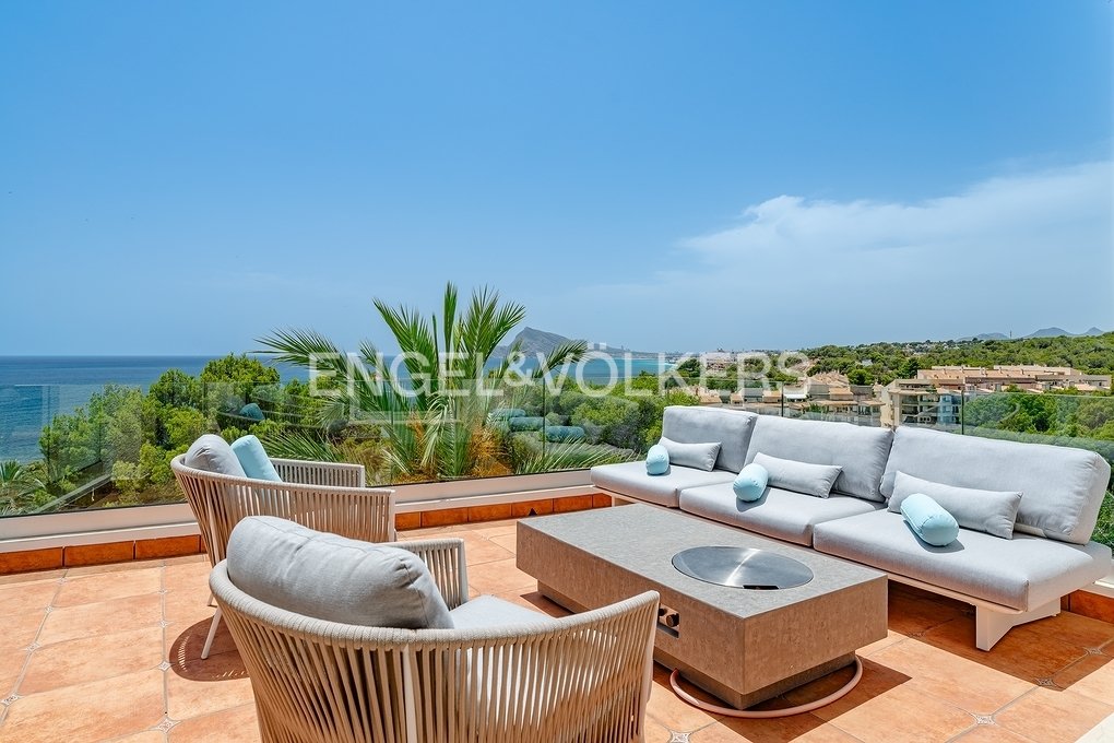 Villa in Zona de Mascarat, Valencian Community, Spain 1 - 18298021