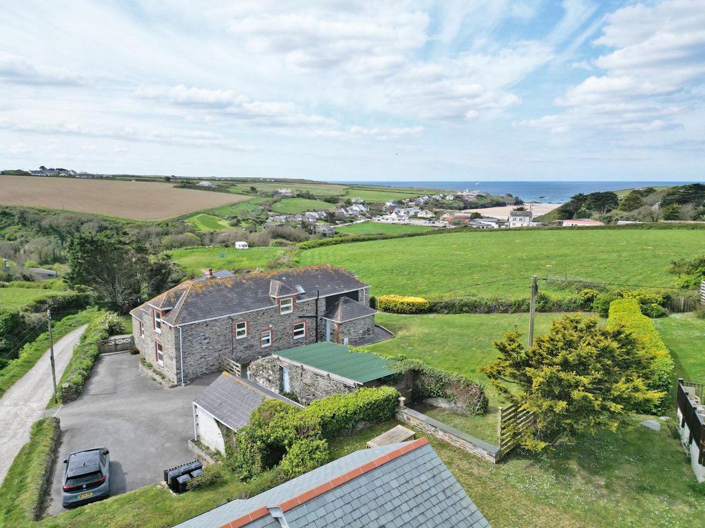 House in Porthcothan Bay, England 2 - 18015658