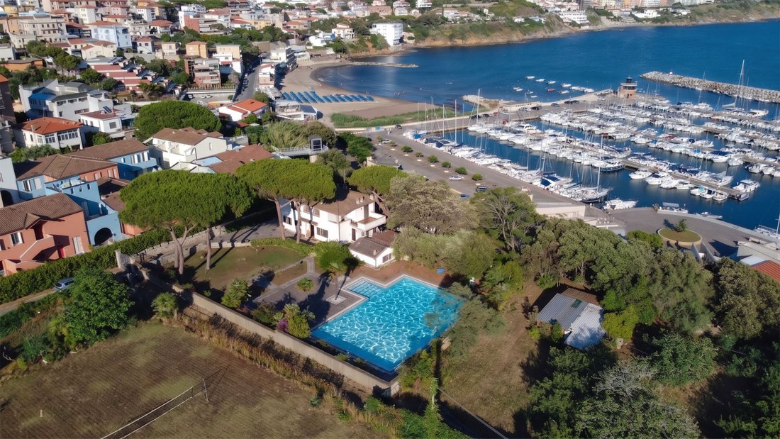 Villa in Center, Piombino, Tuscany 3 - 18197439
