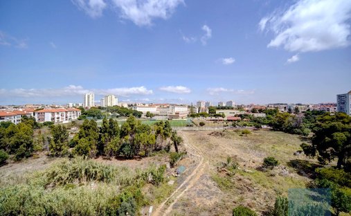 Apartment in Carcavelos e Parede, Lisbon, Portugal 1