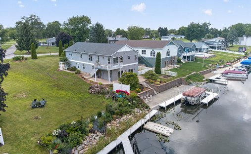 House in Cromwell, Indiana, United States 1