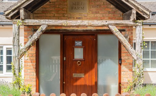 Country House in Husborne Crawley, England 1