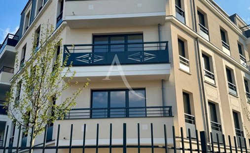 Apartment in Le Thillard, Le Perreux-sur-Marne, France 1
