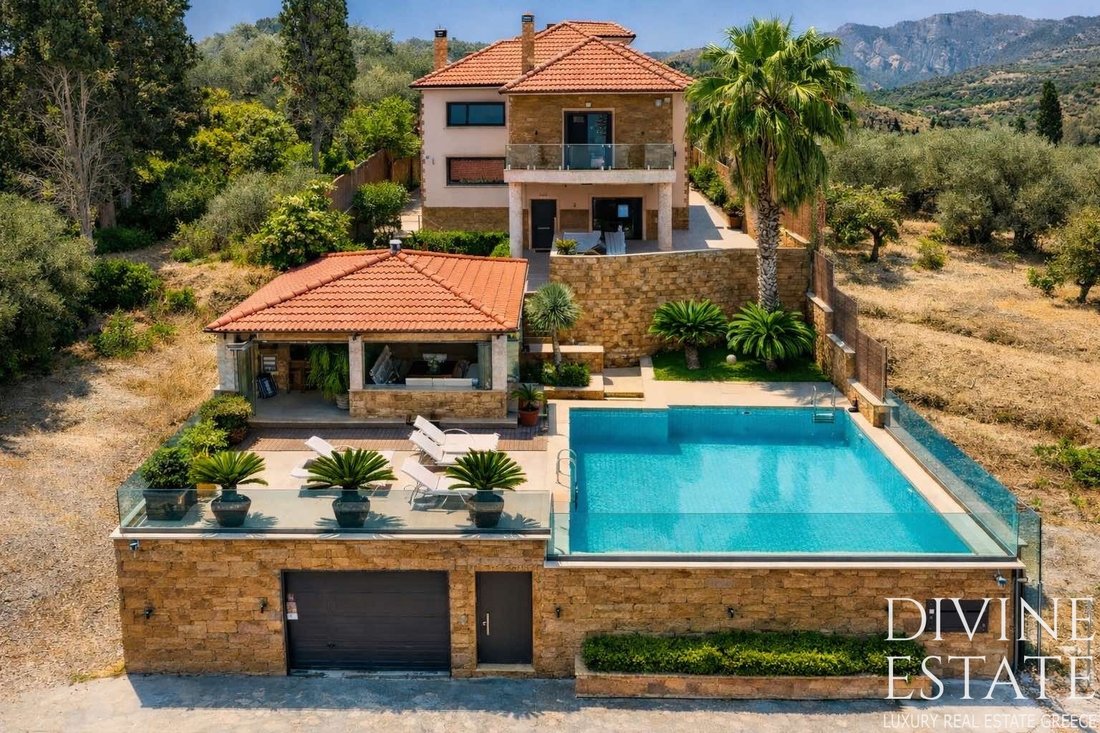 Villa in Derbeniou, Evrostina, Peloponnese, Western Greece and the Ionian 1 - 18298112