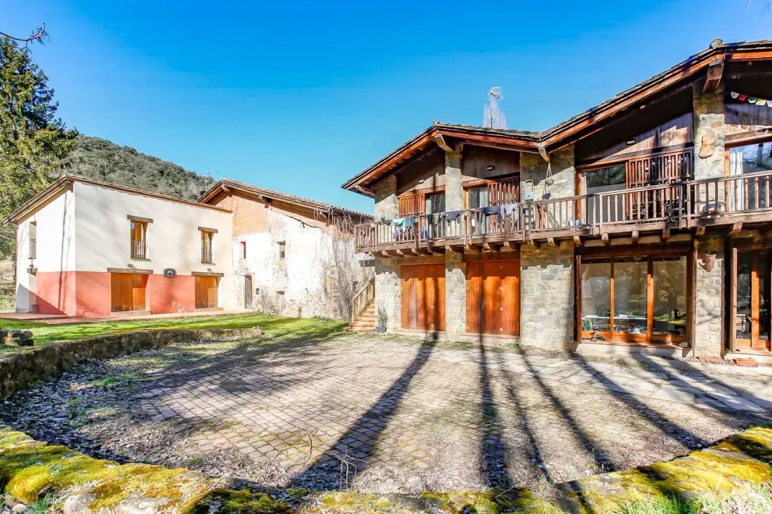 Finca in Olot, Catalonia, Spain 1 - 18301406