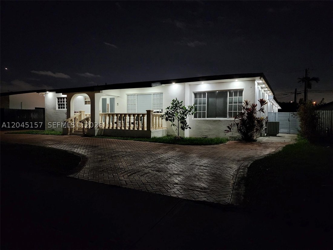 House in Miami, Florida, United States 2 - 18301532